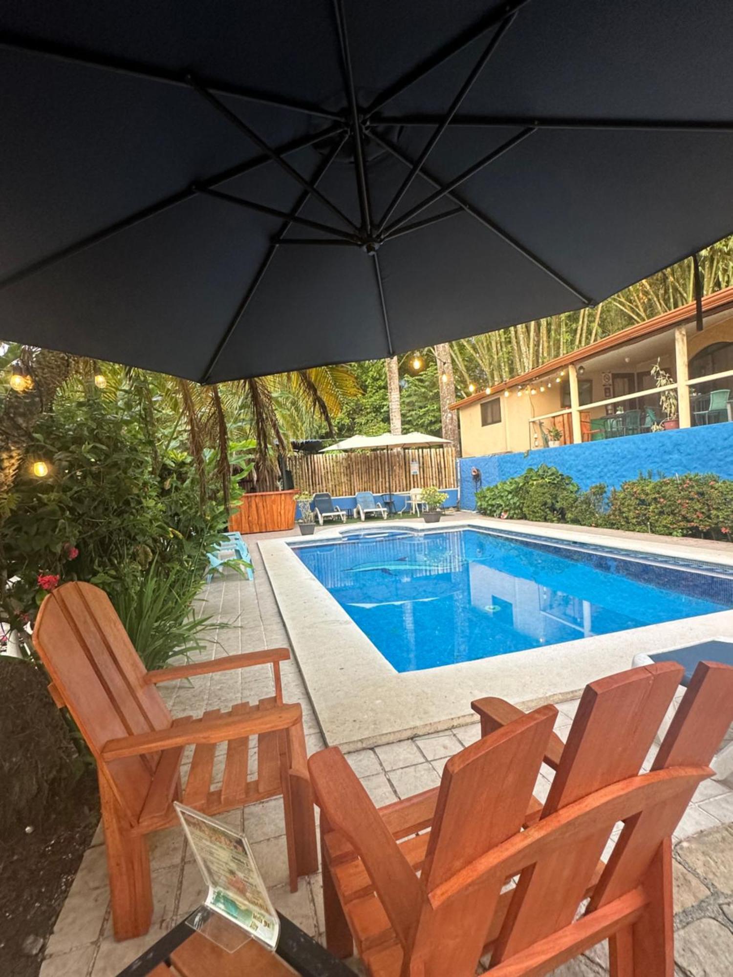Hospedaje Colibri Manuel Antonio Exterior photo