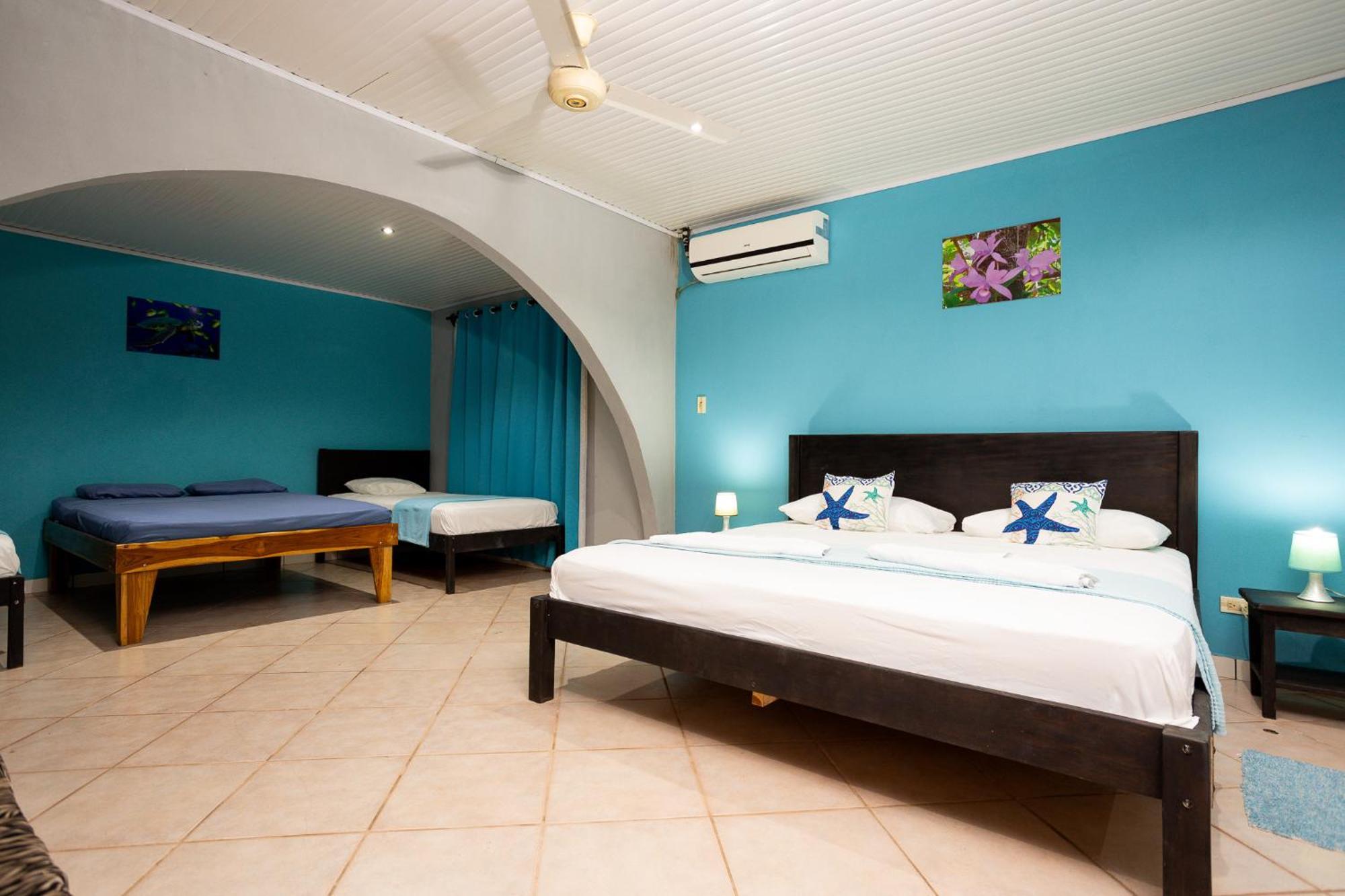 Hospedaje Colibri Manuel Antonio Exterior photo