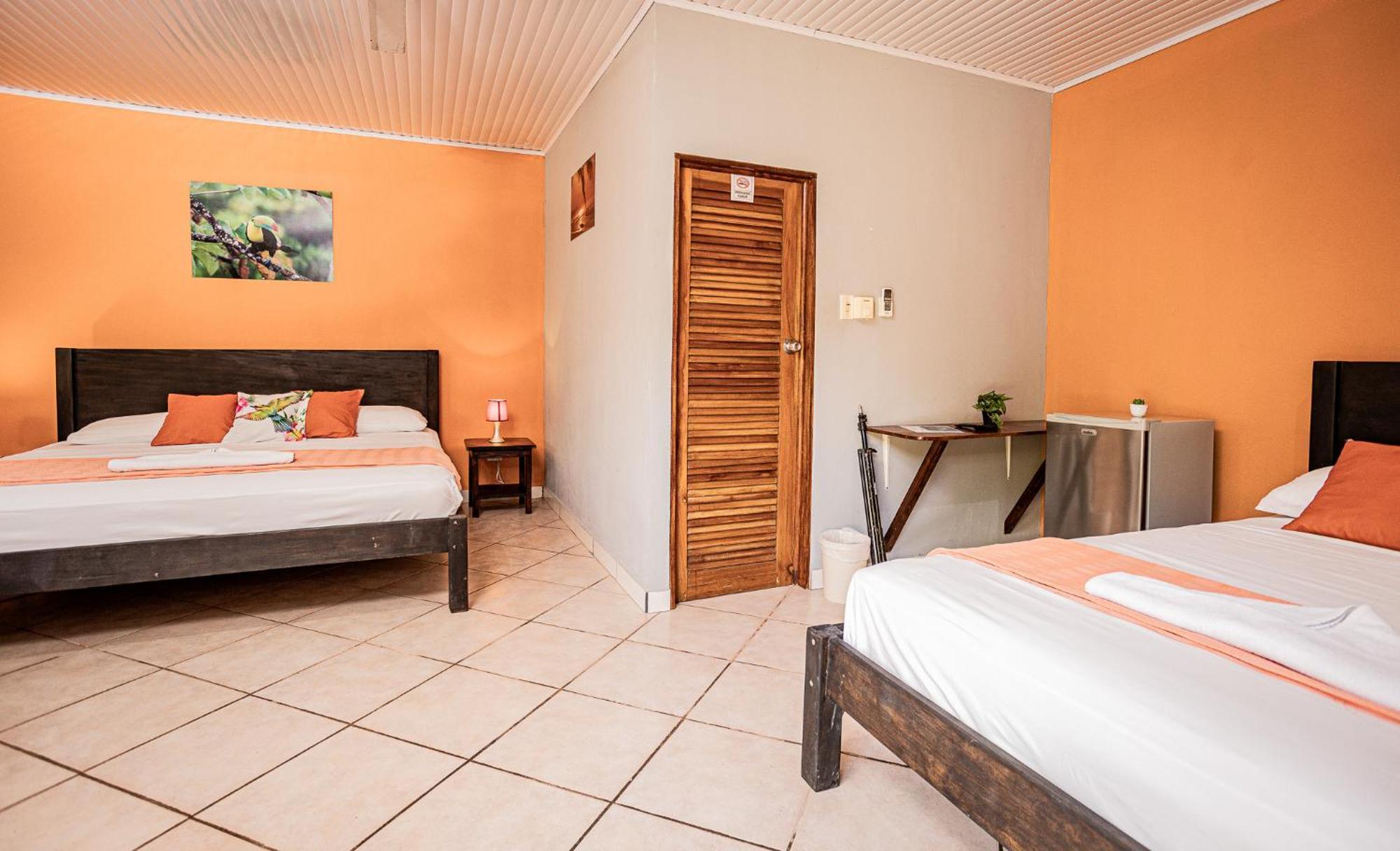 Hospedaje Colibri Manuel Antonio Exterior photo
